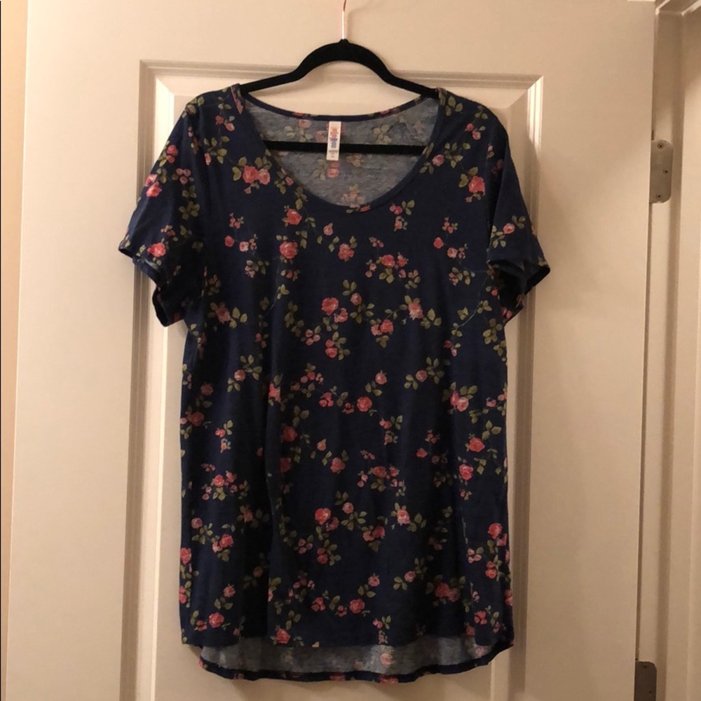 LuLaRoe Classic T